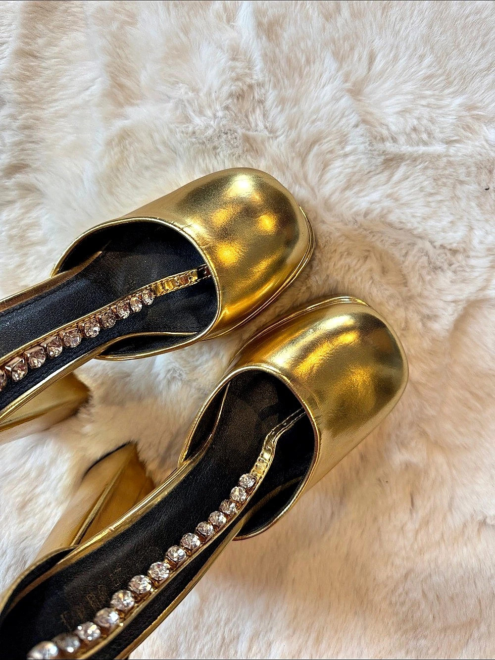 Gold Platform Heels - Picture 3 of 3